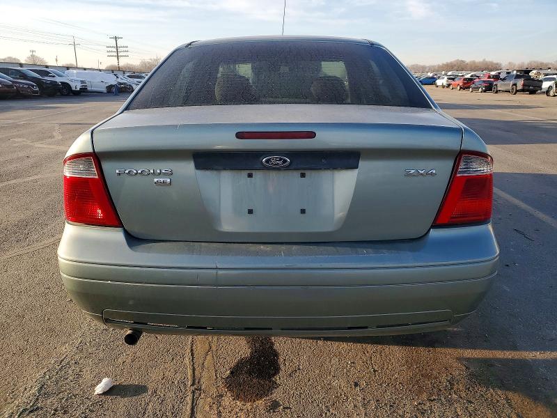 Photo 6 from auction – 2005 FORD FOCUS ZX4 with VIN 1FAFP34N15W133034