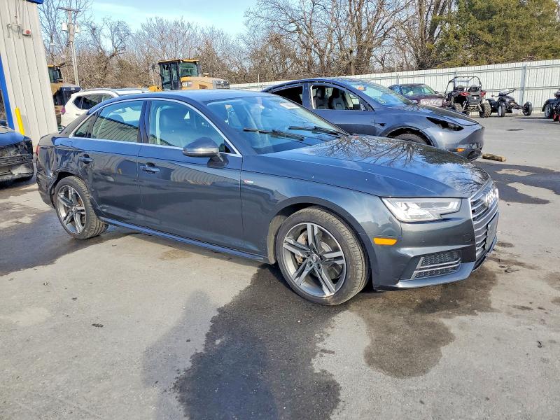 Foto 4 de la subasta – 2017 AUDI A4 con VIN WAUENAF46HN039579