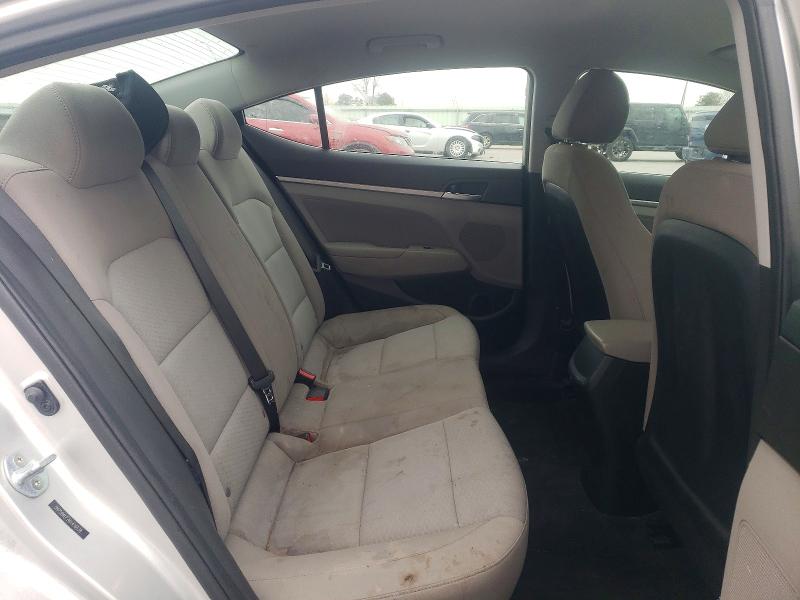 Photo 10 from auction – 2019 HYUNDAI ELANTRA SE with VIN 5NPD84LF2KH416638