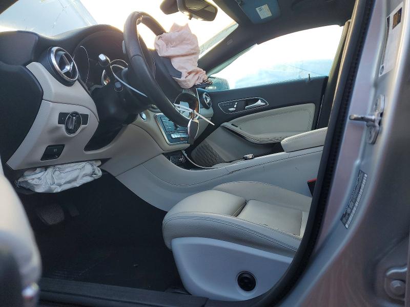 Photo 7 from auction – 2018 MERCEDES-BENZ CLA with VIN WDDSJ4EB5JN516887
