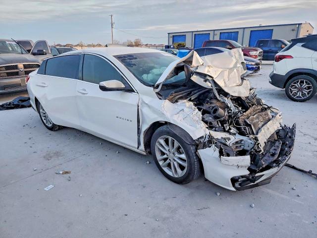 Photo 4 from auction – 2018 CHEVROLET MALIBU LT with VIN 1G1ZD5ST3JF210308
