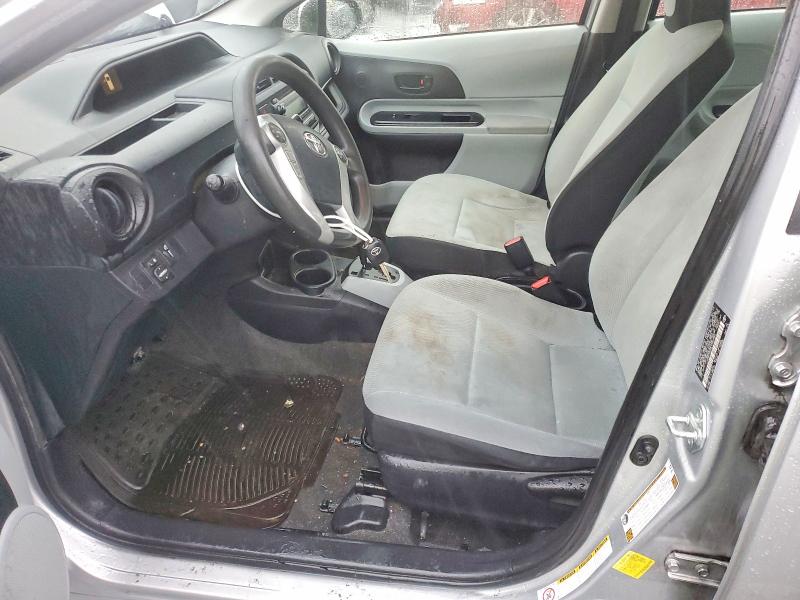 Photo 7 from auction – 2014 TOYOTA PRIUS C with VIN JTDKDTB30E1560950