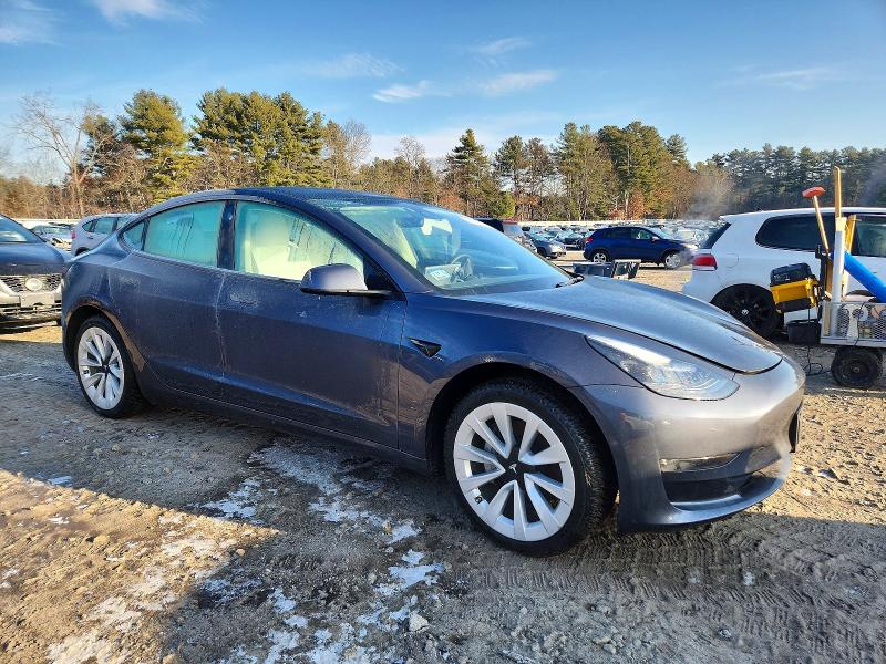 Photo 4 from auction – 2022 TESLA MODEL 3 with VIN 5YJ3E1EB0NF340692