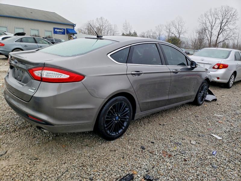 Photo 3 from auction – 2013 FORD FUSION SE with VIN 3FA6P0HR0DR247197