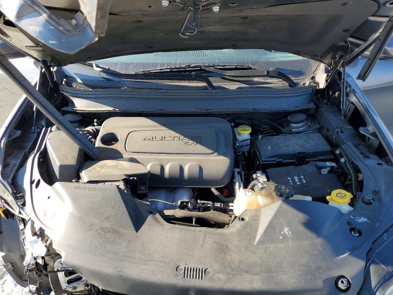 Photo 12 from auction – 2019 JEEP CHEROKEE L with VIN 1C4PJLDB3KD411090
