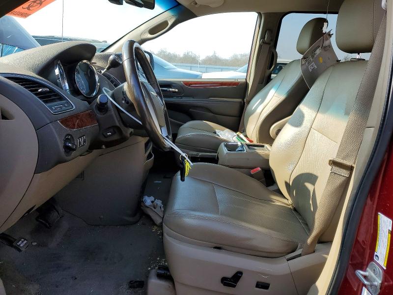 Photo 7 from auction – 2012 CHRYSLER TOWN & COU with VIN 2C4RC1CG9CR195605