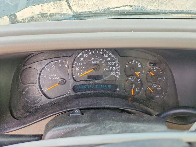 Photo 9 from auction – 2005 CHEVROLET SILVERADO with VIN 2GCEK13T951260372