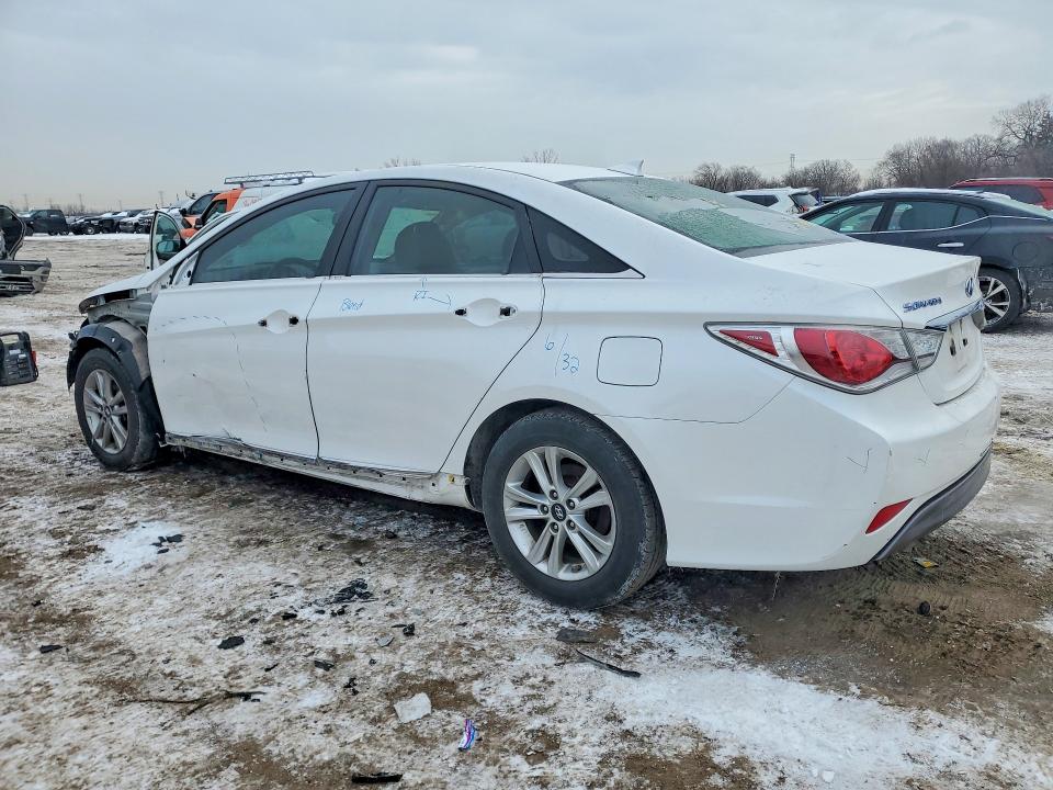 Photo 2 from auction – 2015 HYUNDAI SONATA with VIN KMHEC4A41FA139638