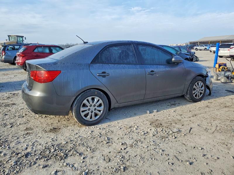 Photo 3 from auction – 2013 KIA FORTE with VIN KNAFU4A29D5731926