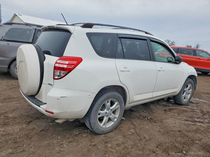 Photo 3 from auction – 2011 TOYOTA RAV4 with VIN JTMBF4DV4B5041919