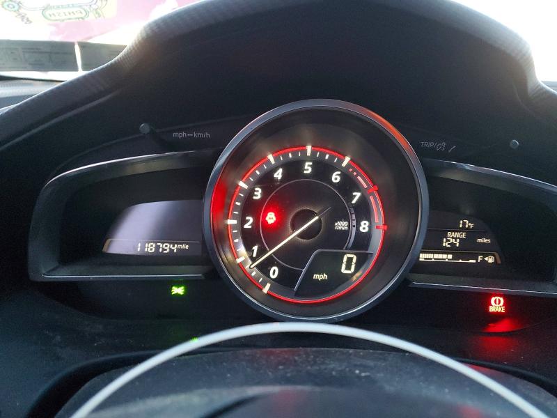 Photo 9 from auction – 2015 MAZDA 3 with VIN JM1BM1M38F1273620