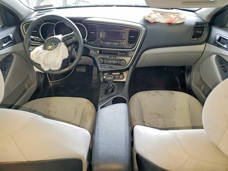 Photo 8 from auction – 2015 KIA OPTIMA LX with VIN 5XXGM4A71FG493944