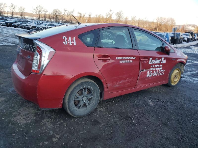 Photo 3 from auction – 2013 TOYOTA PRIUS with VIN JTDKN3DU7D0339000