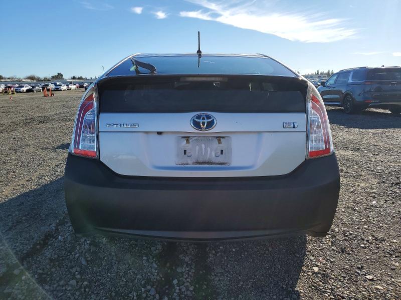 Photo 6 from auction – 2015 TOYOTA PRIUS with VIN JTDKN3DU6F0474164