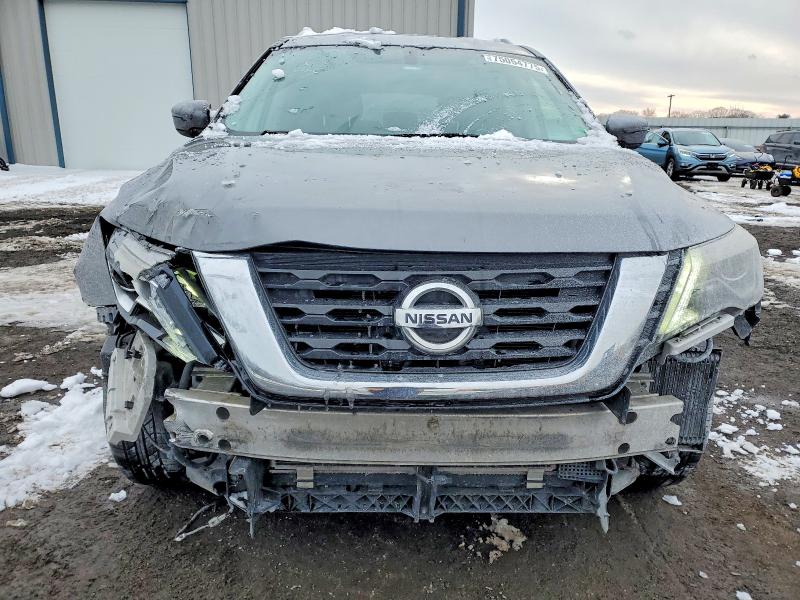 Photo 5 from auction – 2017 NISSAN PATHFINDER with VIN 5N1DR2MN5HC646505