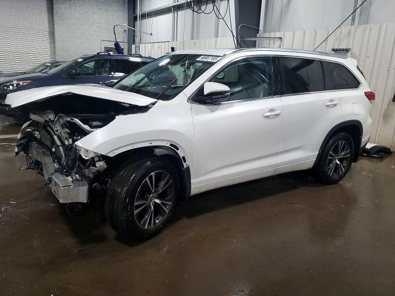 TOYOTA HIGHLANDER 2018 с VIN 5TDJZRFH9JS527643 - Фото с аукциона