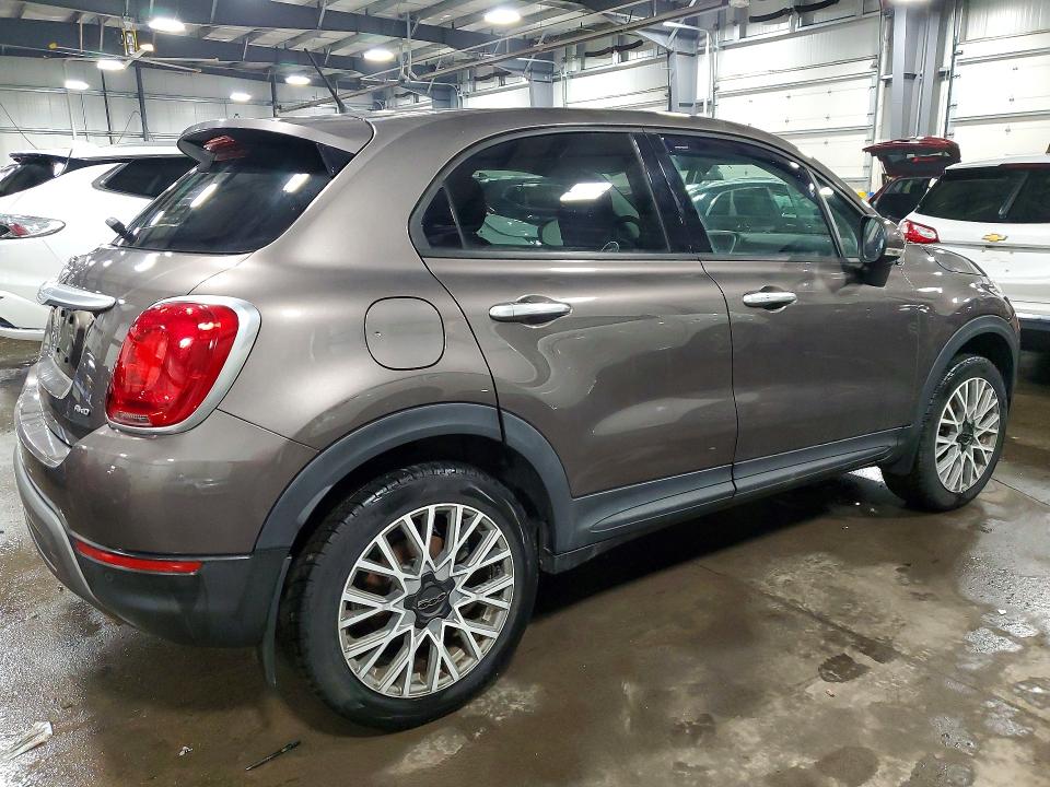 Photo 3 from auction – 2016 FIAT 500X TREKK with VIN ZFBCFYCT9GP370271