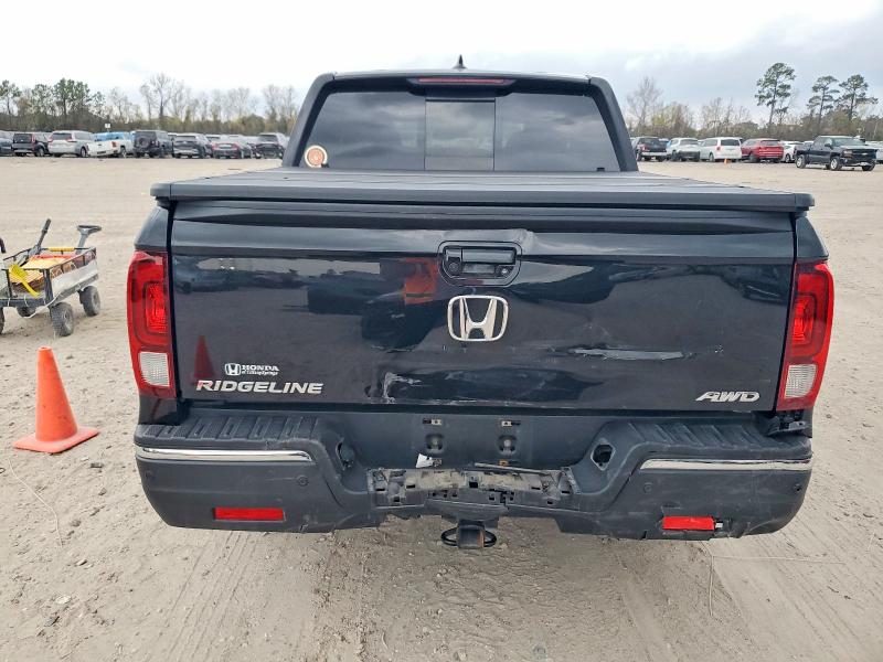 Photo 6 from auction – 2019 HONDA RIDGELINE with VIN 5FPYK3F70KB009652