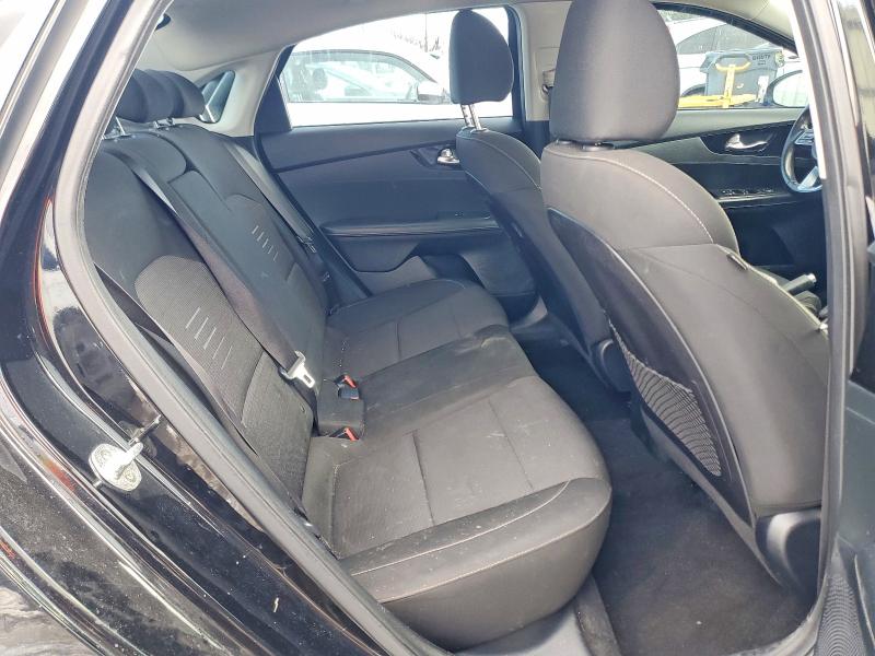 Photo 10 from auction – 2019 KIA FORTE with VIN 3KPF34AD0KE114326
