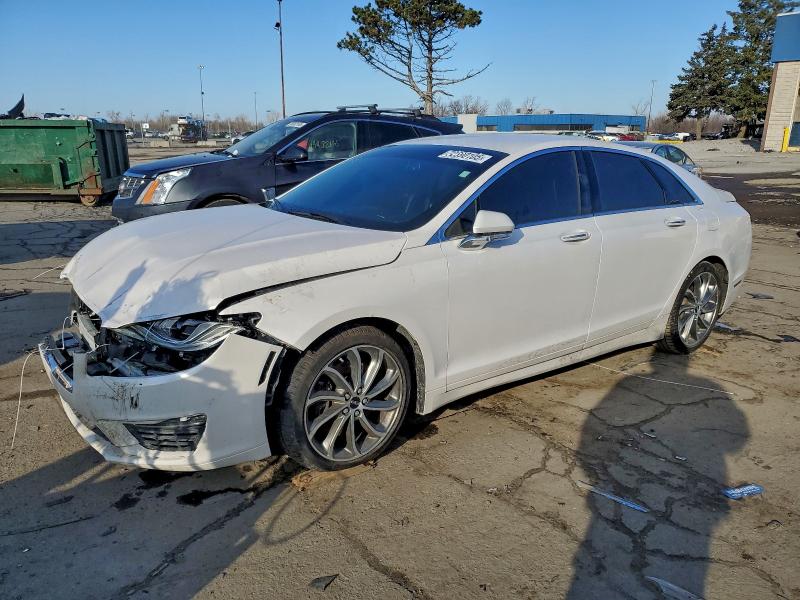 LINCOLN MKZ RESERV 2017 with VIN 3LN6L5FC3HR631588 - Photo from auction
