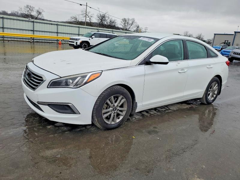 HYUNDAI SONATA SE 2016 with VIN 5NPE24AFXGH356835 - Photo from auction
