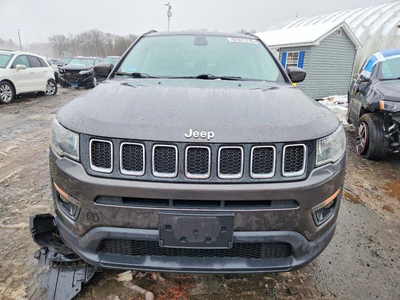 Photo 5 from auction – 2018 JEEP COMPASS with VIN 3C4NJDBB3JT138998