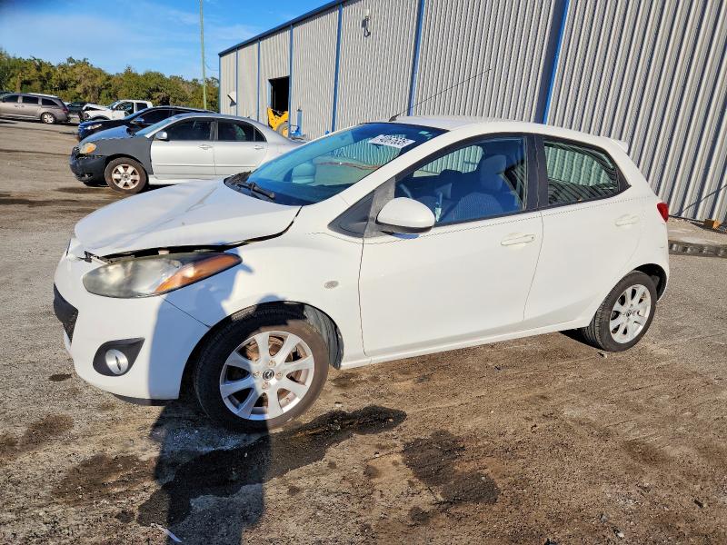 MAZDA MAZDA2 TOU 2014 with VIN JM1DE1LY4E0174638 - Photo from auction