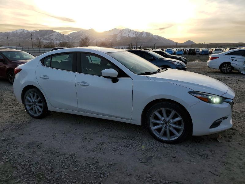 Photo 4 from auction – 2017 MAZDA 3 TOURING with VIN 3MZBN1V73HM127904