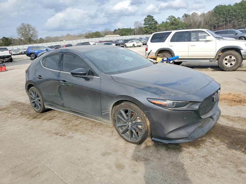 Photo 4 from auction – 2021 MAZDA 3 with VIN JM1BPBNYXM1401201