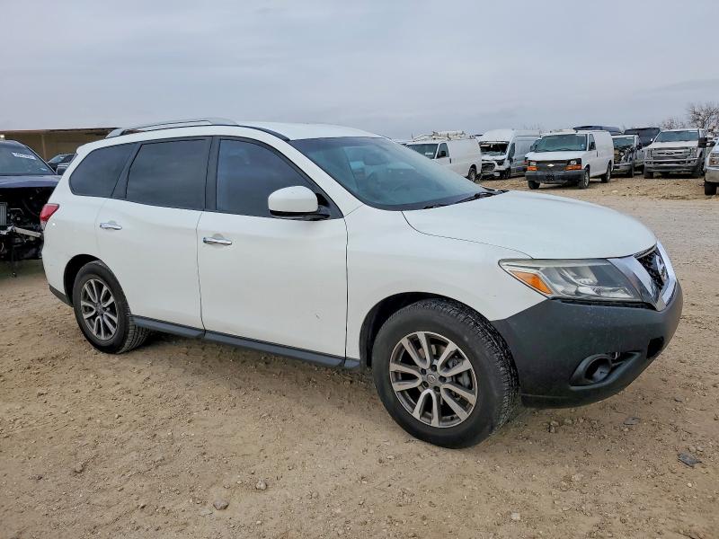 Photo 4 from auction – 2016 NISSAN PATHFINDER with VIN 5N1AR2MN2GC613592