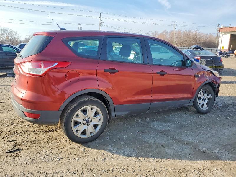 Photo 3 from auction – 2014 FORD ESCAPE S with VIN 1FMCU0F73EUA74997