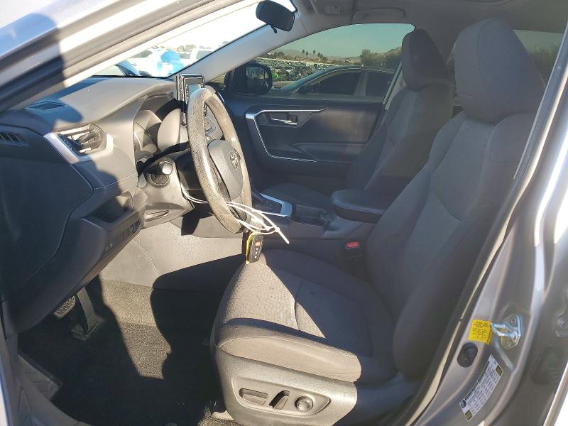 Photo 7 from auction – 2020 TOYOTA RAV4 XLE with VIN 2T3W1RFVXLC085879