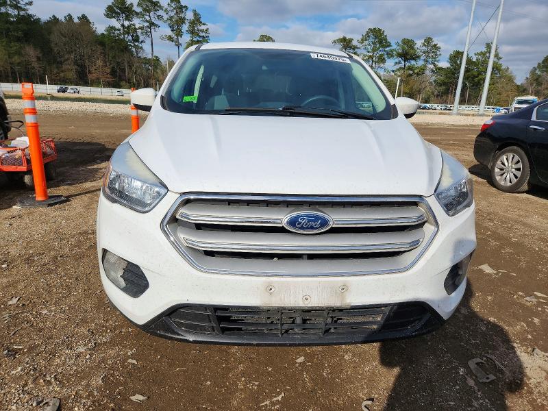 Photo 5 from auction – 2019 FORD ESCAPE with VIN 1FMCU0GD5KUB80819