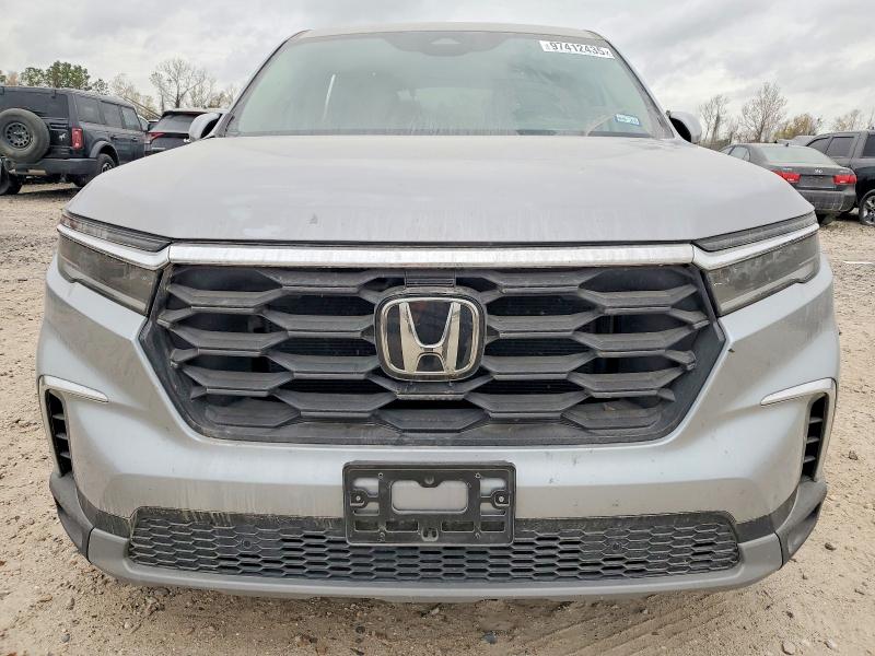 Photo 5 from auction – 2023 HONDA PILOT with VIN 5FNYG2H43PB016383