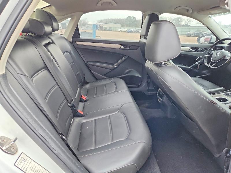 Photo 10 from auction – 2020 VOLKSWAGEN PASSAT SE with VIN 1VWSA7A33LC015633