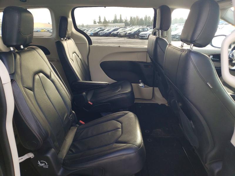 Photo 10 from auction – 2019 CHRYSLER PACIFICA T with VIN 2C4RC1BG0KR554694