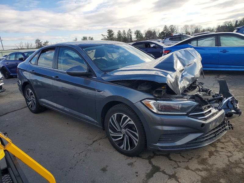 Photo 4 from auction – 2020 VOLKSWAGEN JETTA SEL with VIN 3VWEB7BU0LM073814