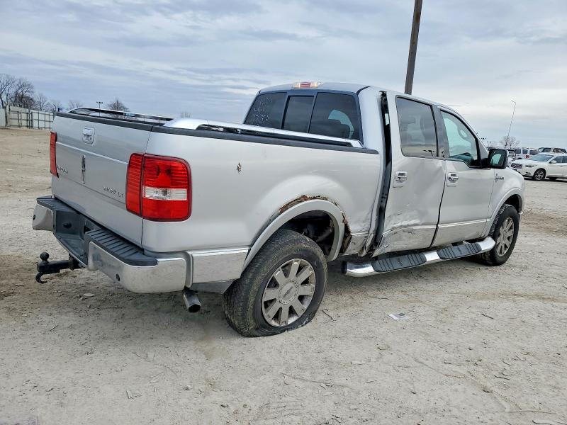 Photo 3 from auction – 2006 LINCOLN MARK LT with VIN 5LTPW18556FJ00990