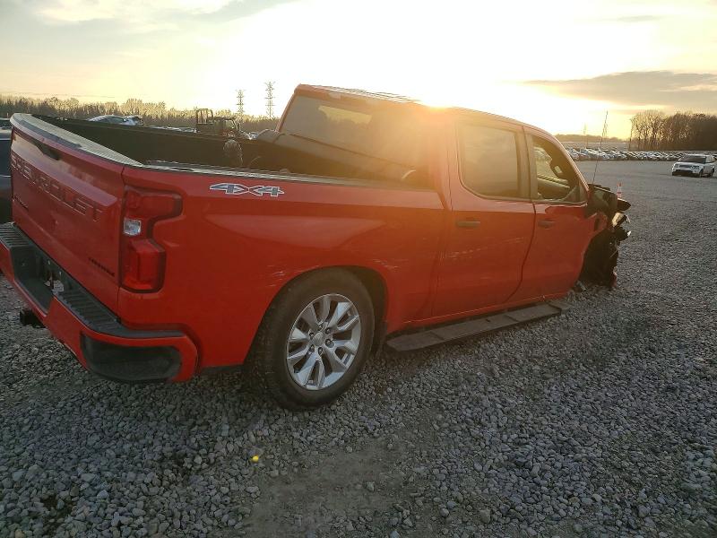 Photo 3 from auction – 2020 CHEVROLET SILVERADO with VIN 1GCUYBEF2LZ230853