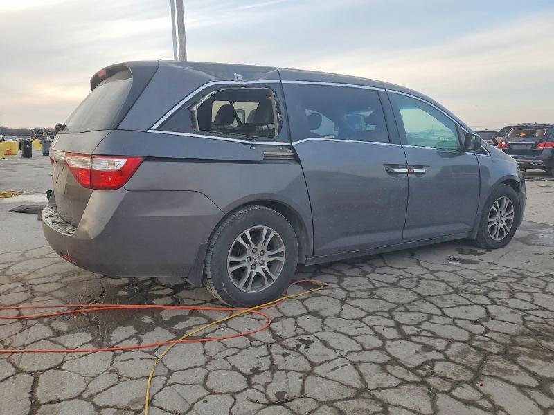Photo 3 from auction – 2011 HONDA ODYSSEY with VIN 5FNRL5H60BB090016