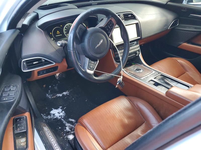Zdjęcie 8 z aukcji – 2018 JAGUAR XE z VIN SAJAN4EV3JCP17768