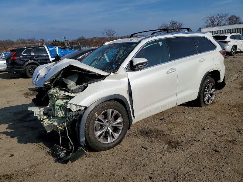 TOYOTA HIGHLANDER 2014 with VIN 5TDJKRFH3ES014463 - Photo from auction