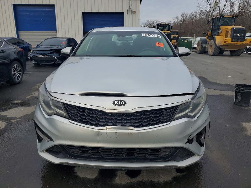 Photo 5 from auction – 2019 KIA OPTIMA LX with VIN 5XXGT4L33KG348329