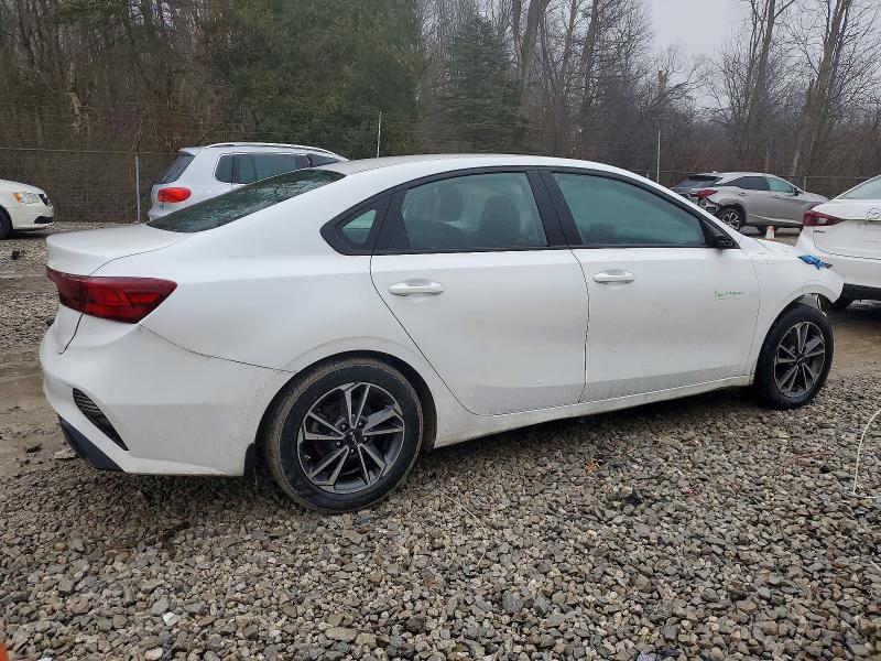 Photo 3 from auction – 2022 KIA FORTE with VIN 3KPF24AD2NE476701
