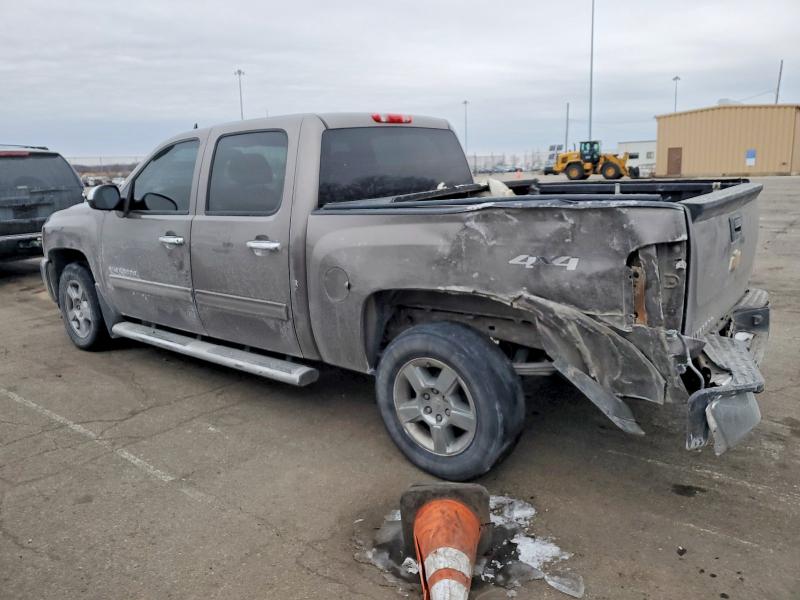 Photo 2 from auction – 2013 CHEVROLET SILVERADO with VIN 3GCPKSE76DG320564