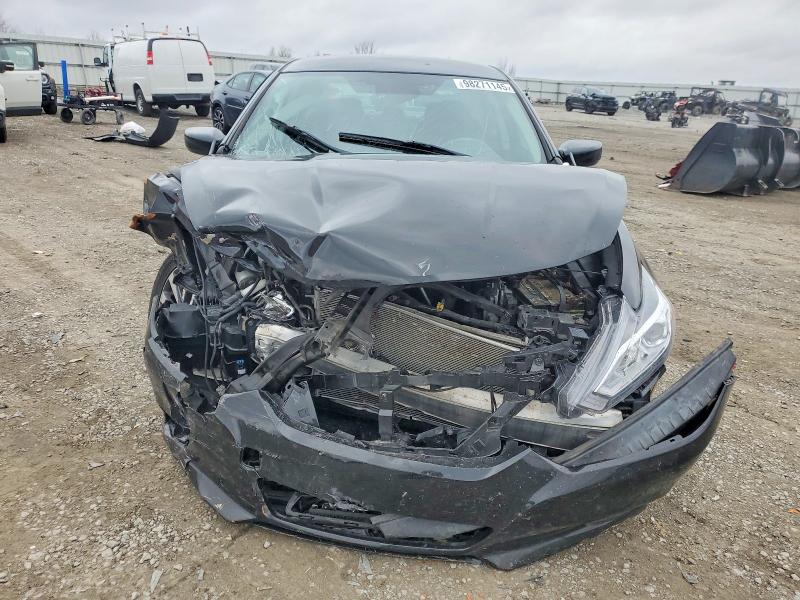Photo 5 from auction – 2017 NISSAN ALTIMA with VIN 1N4AL3AP4HC239818