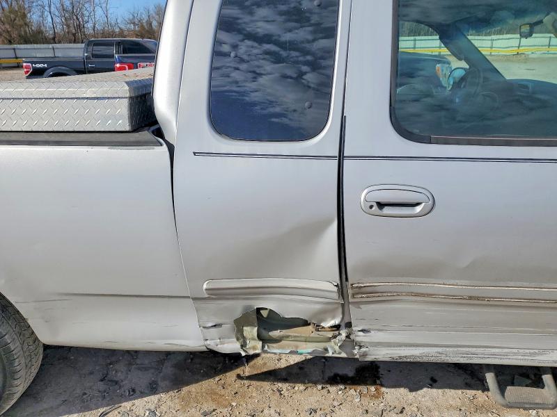 Photo 10 from auction – 2003 FORD F150 with VIN 1FTRX17223NA15249