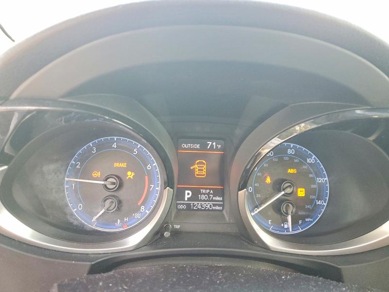 Photo 9 from auction – 2015 TOYOTA COROLLA with VIN 2T1BURHE0FC385057