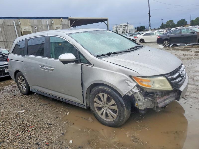 Photo 4 from auction – 2015 HONDA ODYSSEY with VIN 5FNRL5H62FB032883