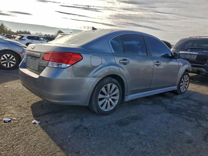 Foto 3 de la subasta – 2011 SUBARU LEGACY 2.5 con VIN 4S3BMBJ68B3220130